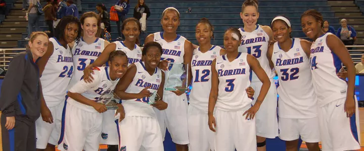 Freshmen Shine and Bonds Lead Women's Hoops to Gator Holiday Classic Title