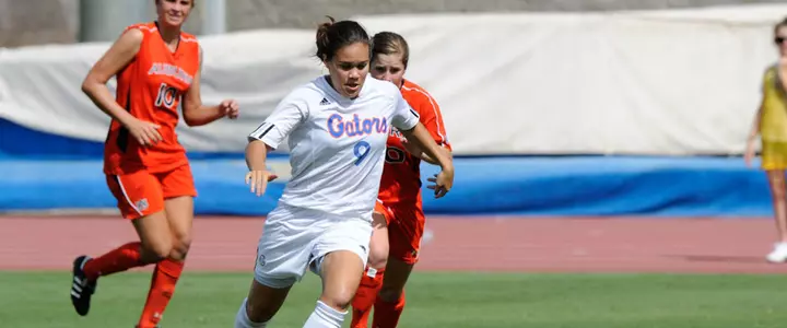 Florida Soccer's Tahnai Annis Picks Up a Pair of Honors Monday