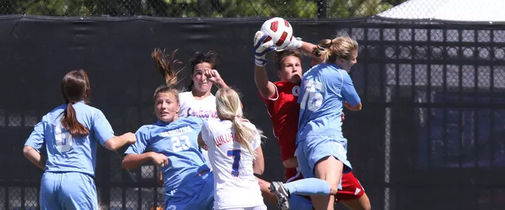 No. 1 North Carolina Soccer Defeats No. 5 Gators 2-0