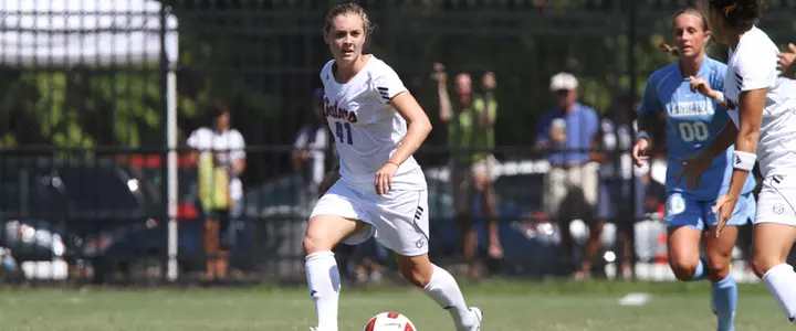 Florida's Taylor Travis Named SEC Freshman Soccer Player of the Week