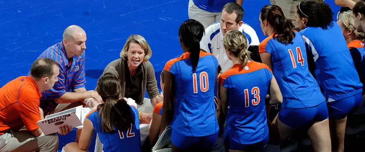 Volleyball Downs Albany, 3-0