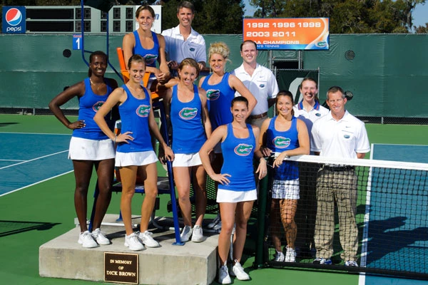2011 Women's Tennis Roster Team Photo