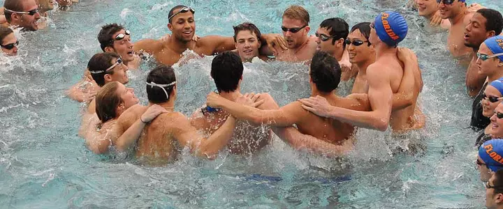 Seniors Honored as Florida Sweeps Tennessee