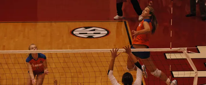 No. 13 Gators Finish SEC Road Weekend with Sweep of Georgia