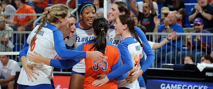No. 17 Gator Volleyball Closes Regular Season with 20th Sweep of 2011