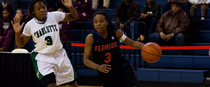 Lanita Bartley's 28 Points Leads Women's Hoops Past Charlotte