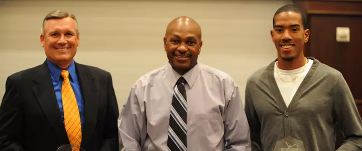 Gators Honored at NCAA Indoors Banquet