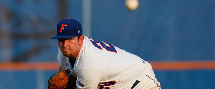 No. 1 Florida Blanks Winthrop, 10-0