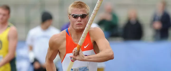 Gray Horn Sets School Opening-Day Decathlon Score