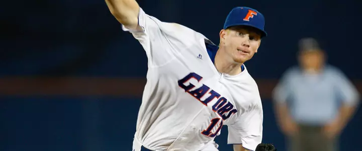 Randall Tosses Four-Hitter As No. 3 Florida Blanks Tennessee, 3-0