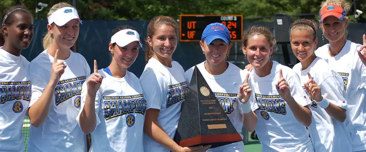 Women's Tennis Holds at No. 2 in Latest ITA Team Rankings, 12 Individual Rankings