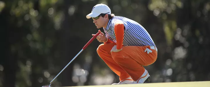 Echavarria Keeps Florida in Second Place After Round Two