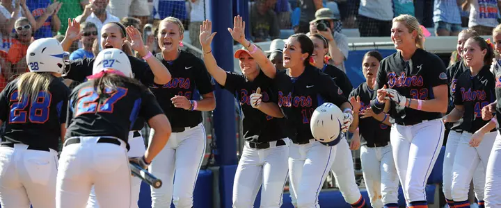 No. 3 Gator Softball Team Set To Face Dangerous Oregon Squad In Super Regional