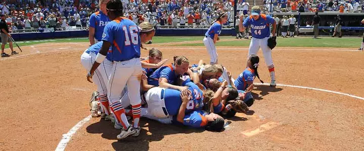 Florida Softball Becomes First SEC Squad to Advance to Fourth Straight Women's College World Series