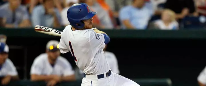 Florida Rallies To Defeat Texas, 8-4, In College World Series Opener