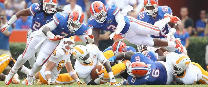 Florida Football Moves Up to No. 15 in Both Polls