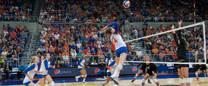 Middles Mann and Smith Have Career Days as No. 11 Florida Sweeps Auburn, 3-0