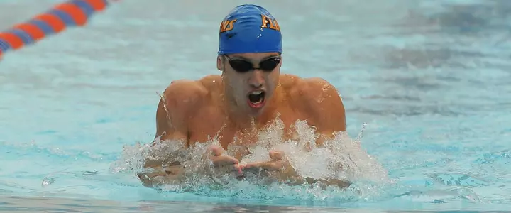 Gator Men Cruise to Win, Women Fall to Georgia in First Dual Meet