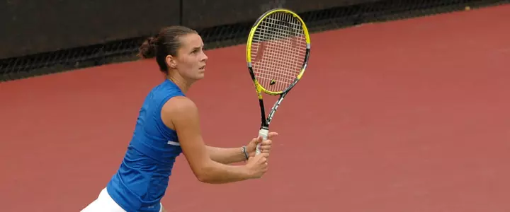 Sofie Oyen Highlighted Friday's Play by Advancing to Semifinals at National Indoors