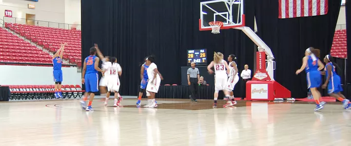 Carlie Needles' Late Three-Pointer Lifts Gators over N.C. State, 66-64