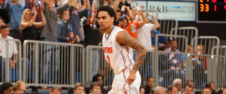 Rosario Sets the Tone for Gators in Rout of Southeastern Louisiana