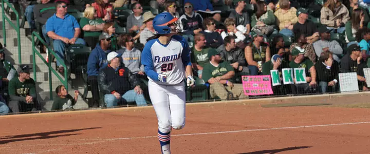 No. 2/4 Gator Softball Undefeated After Season-Opening USF-Fairfield Inn Tampa North Tournament