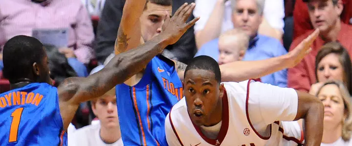 Gators Erupt in Second Half, Run Away from Alabama