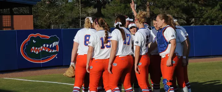 No. 1/3 Gator Softball Improves to 6-0 with Six-Inning, 10-2, Victory over Jacksonville in Home Opener