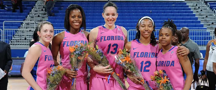 Women's Hoops Knocks Off No. 18/15 Georgia on Senior Day, 61-57