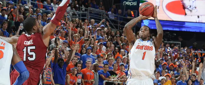 Gators Dominate the Glass, Defeat South Carolina for Sixth Straight Victory