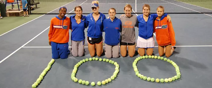 Women's Tennis Wins 100th Consecutive Home Match, Defeats Vanderbilt 6-1