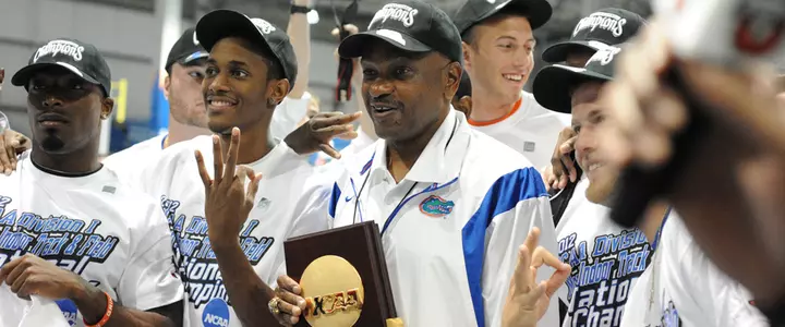 Holloway Receives Third Consecutive USTFCCCA National Men's Indoor Coach of the Year Nod