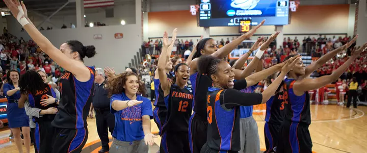 Gators Take Down Ohio State in NCAA Opener, 70-65