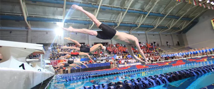 Cieslak and Solaeche-Gomez Will Swim For Gators On Second Night of NCAAs