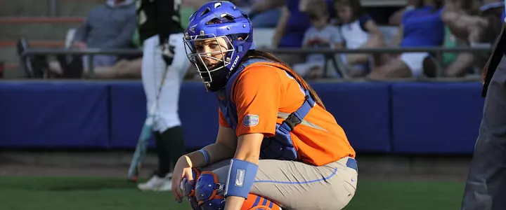 Horton Steps In, Steps Up for Gators