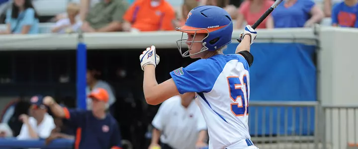 Two-Out, Fifth-Inning Rally Lifts No. 3/4 Florida Softball to 5-2 Sweep Over Auburn