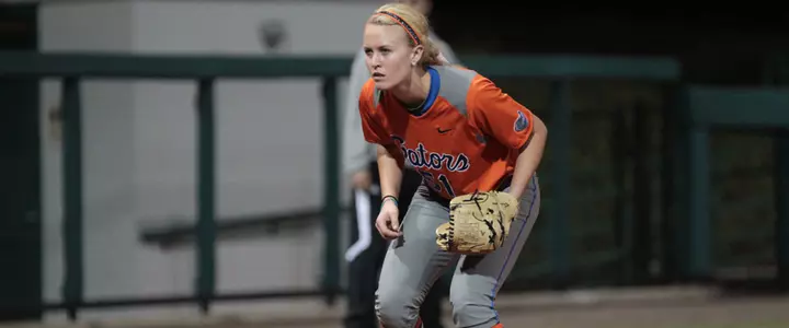 No. 6 Gator Softball Clinches Sixth-Consecutive SEC Series With 9-1 Run-Rule Over Ole Miss