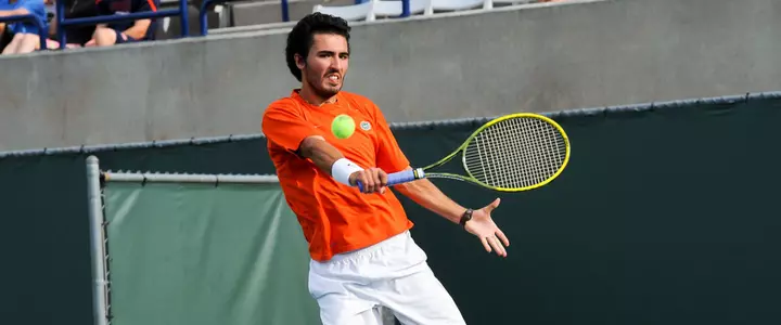 Florida men's tennis advances to Second Round of NCAA Tournament, beating Navy 4-0