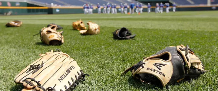 College World Series Live Blog: Gators vs. South Carolina (TV: ESPN, 9 p.m.)