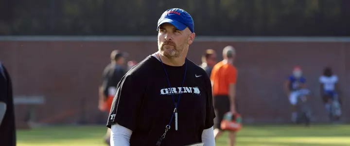 Quinn Pushes Gators' Defense to Reach Next Level