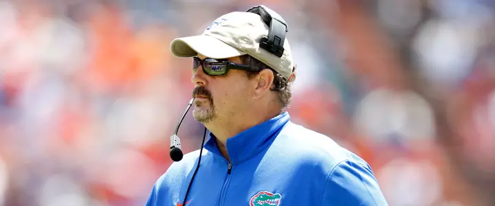 Davis Inspires Gators Offensive Linemen by Using a Loud-and-Proud Approach