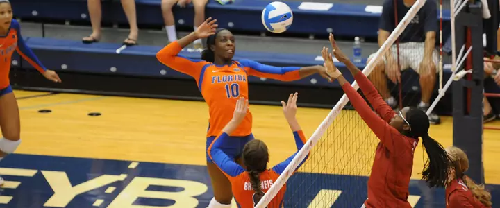 No. 18 Florida Volleyball Falls in Four to No. 9 Stanford at Nike Big Four