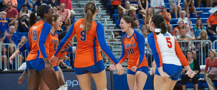 Balanced Attack Leads No. 13 Florida Past Arkansas, 3-2