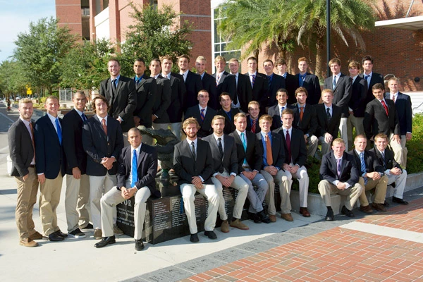 2013 Men's Swimming & Diving Roster Team Photo