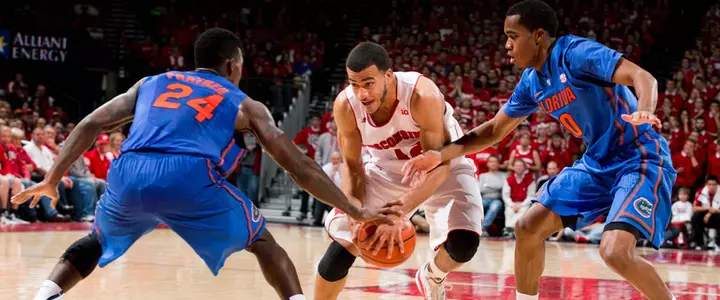Badgers Hold Off Undermanned Gators 59-53