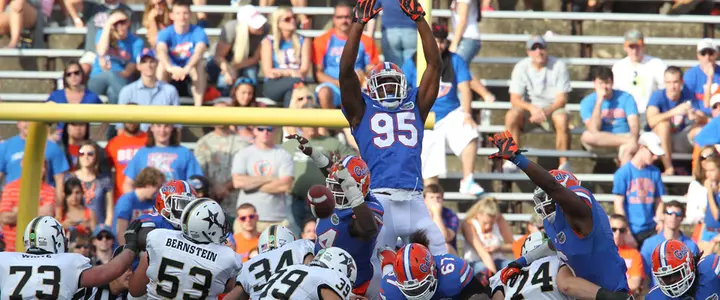 In Need of a Lift, Gators Face No. 11-ranked Gamecocks
