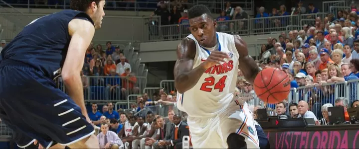 Gators Struggle Defensively, but Get Career Night From Prather in Opening Night Win