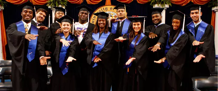 Twenty-two UF Student-Athletes to Participate in Fall Commencement