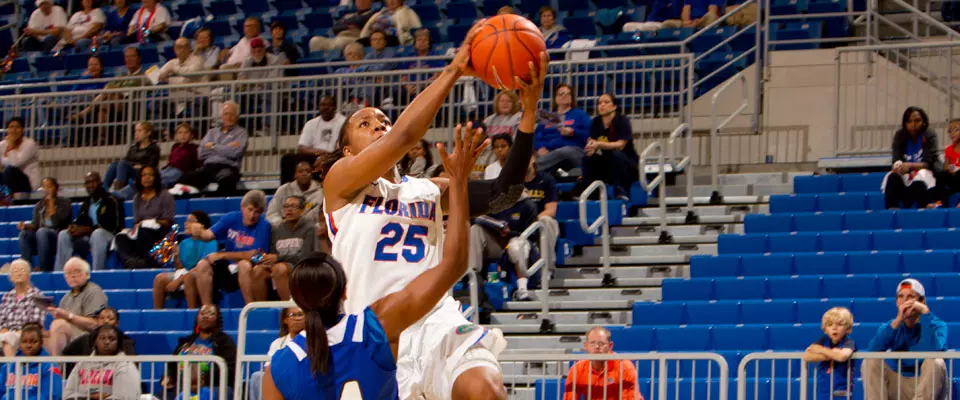 Florida Defeats Tennessee State, Marches Into Gator Holiday Classic Championship Game