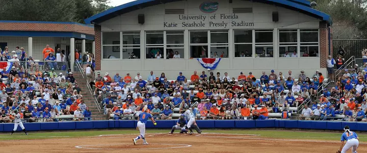 Gators Jump to No. 5 in Both College Softball National Polls